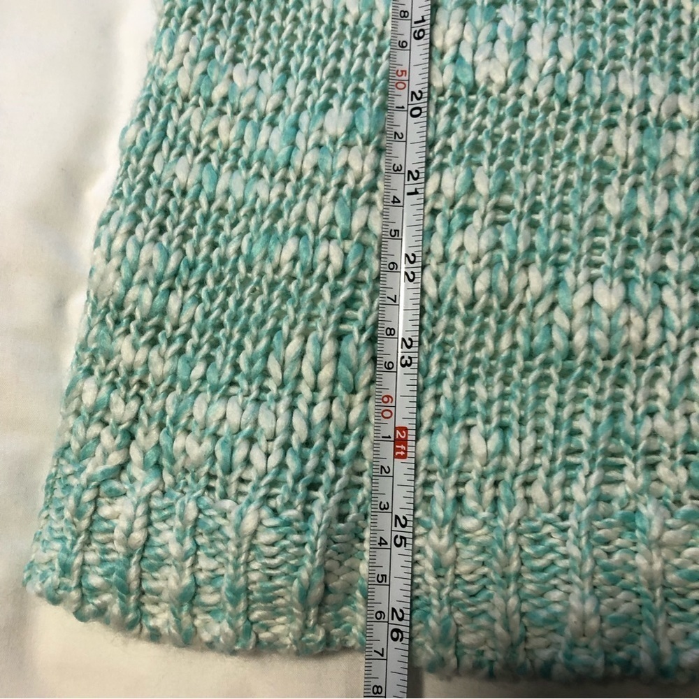 Aeropostale Size Medium Mint Green White Knit V-Neck Sweater - Picture 7 of 11